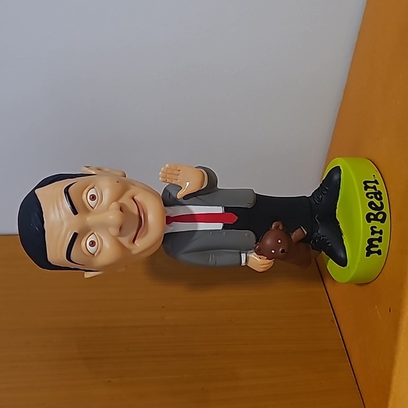 NIB Funko Mr. Bean Wacky Wobbler Bobble Head 2007 - Picture 6 of 9